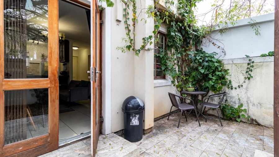 2 Bedroom Property for Sale in Wynberg Western Cape
